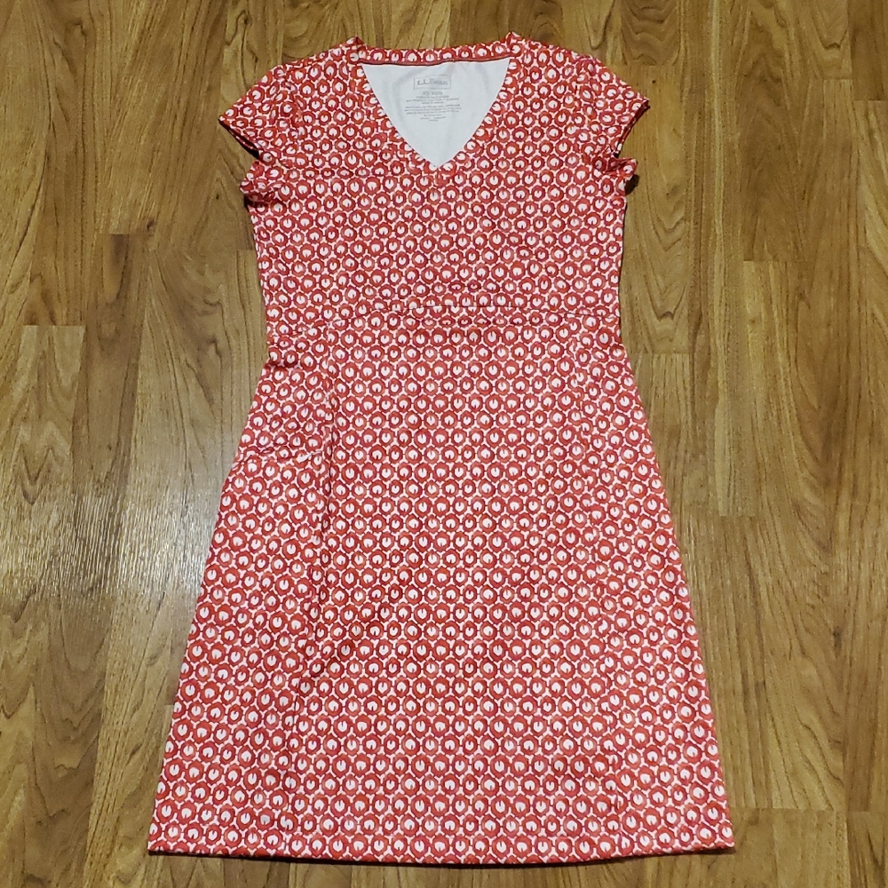 L.L. Bean Red & White Patterned Short Sleeve V-Neck Dress Performance Knit XS